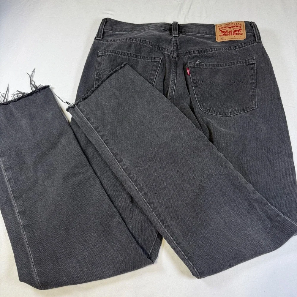 Levi's 501 XX Jeans Gray Denim Button Fly Men's Size 28X30 Raw Hem
